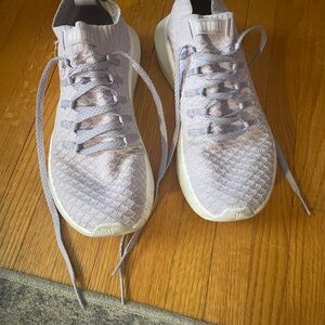 Women's Gray Sneakers